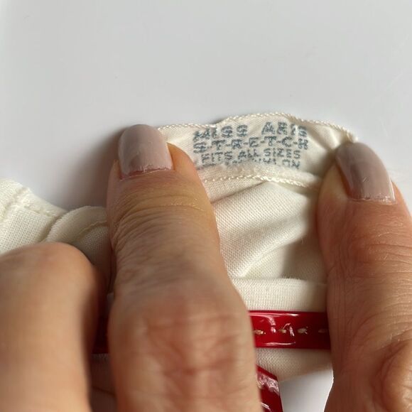 Vtg new in packaging Miss Aris white nylon gloves with red plastic ribbon & bow - Picture 4 of 7